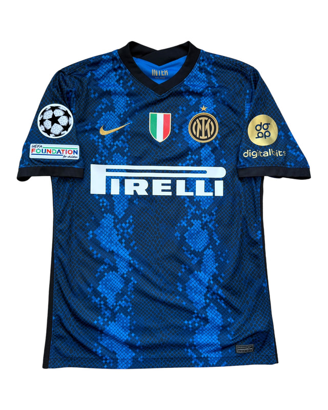 Inter Milan 2021/22 Lautaro UCL Sponsor Swap Football Shirt - Medium