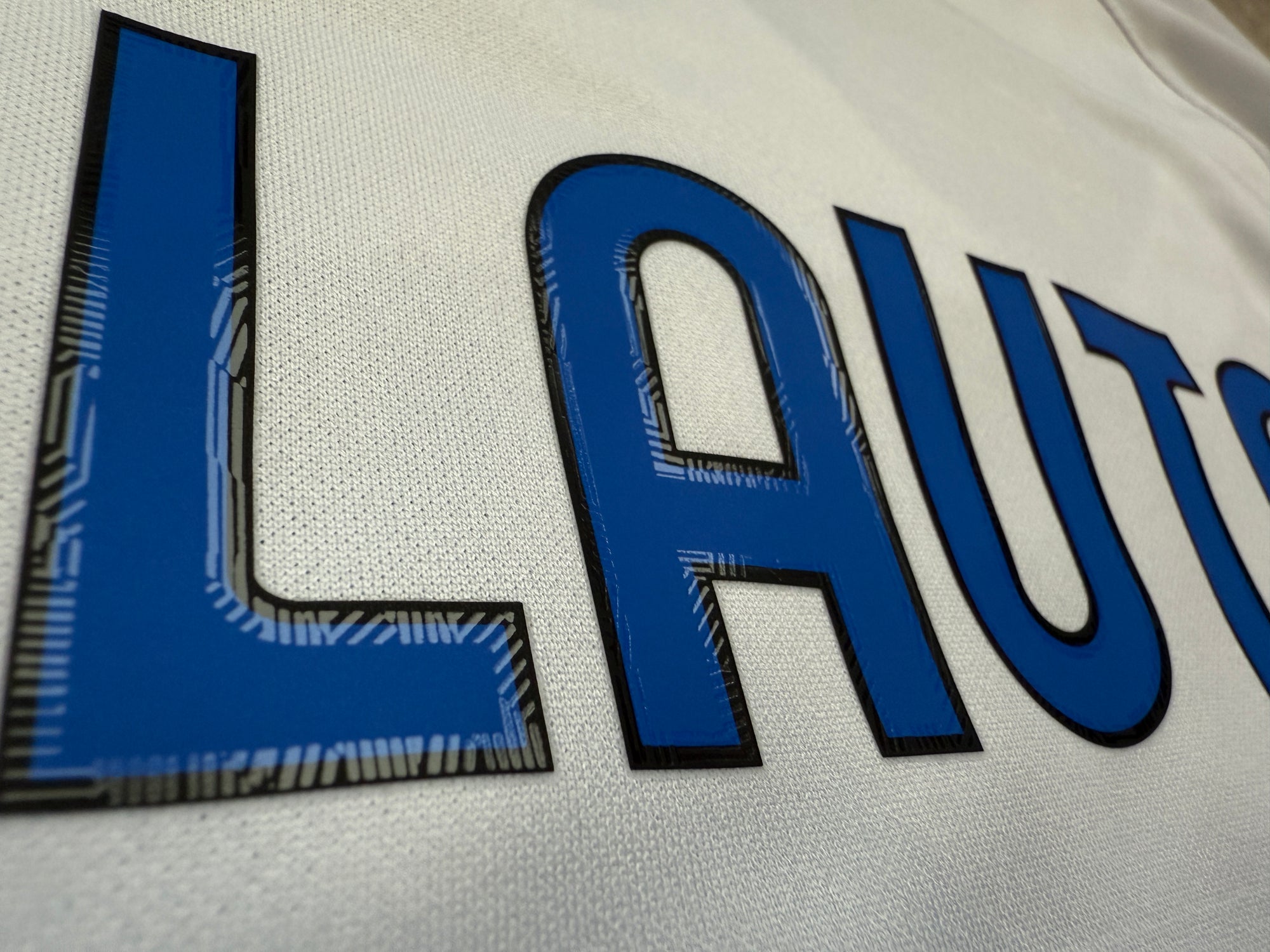 Inter Milan 2023/24 Lautaro UCL Away Football Shirt - Large