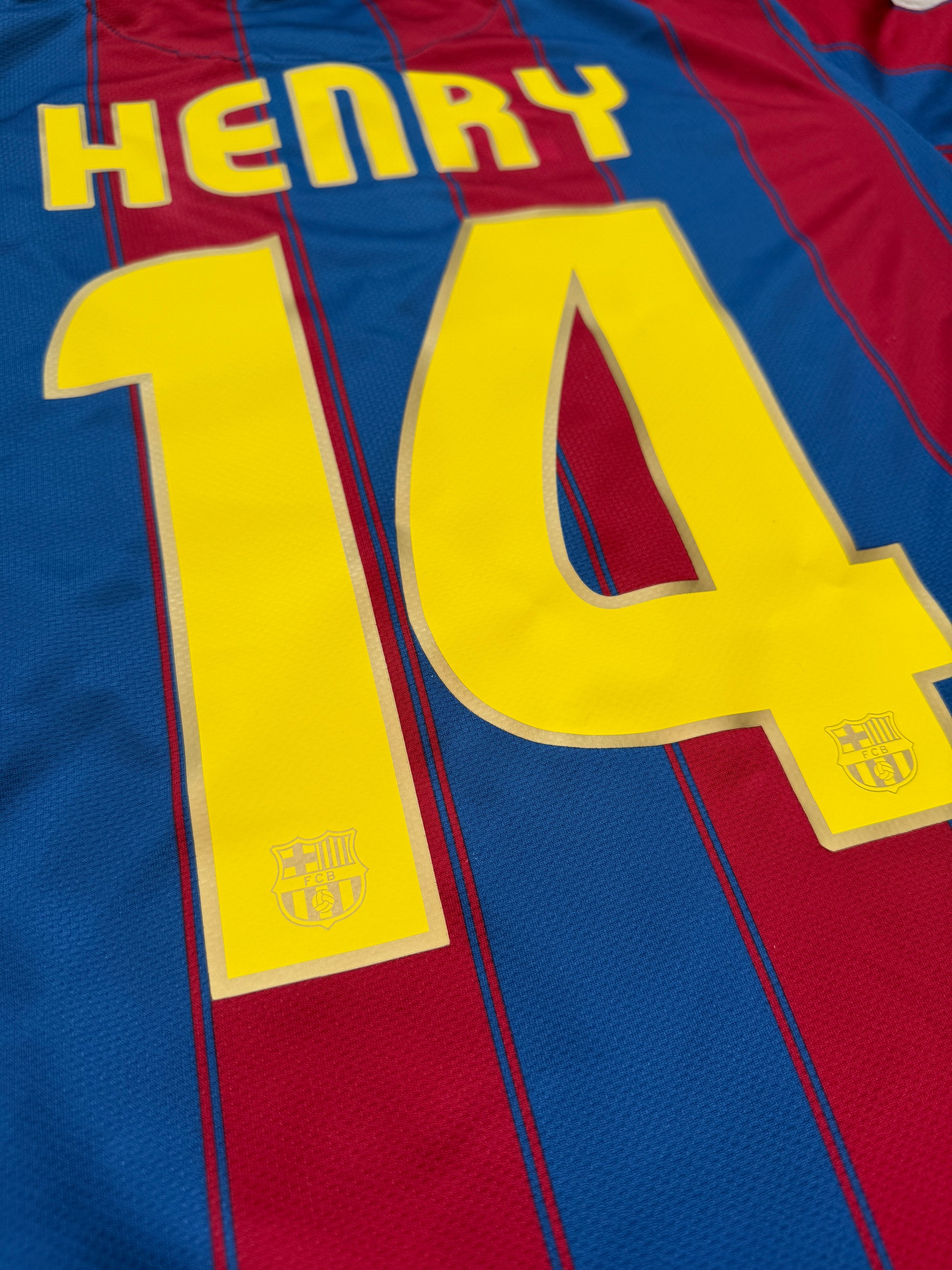 Barcelona 2009/10 Henry Home Football Shirt - Medium