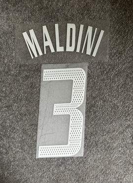 AC Milan 2002/04 Maldini Home Name Set