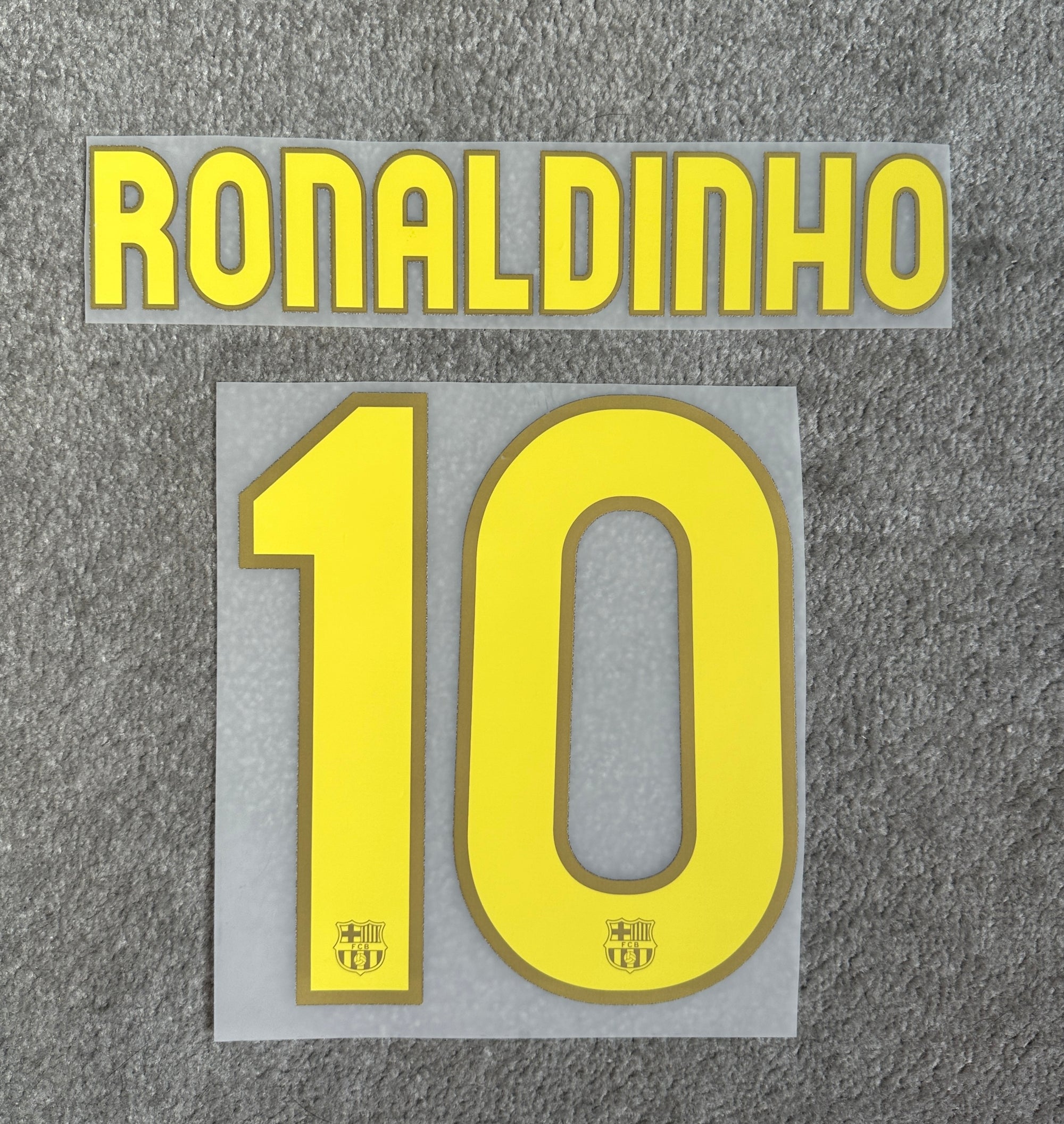 Barcelona 2007/08 Ronaldinho Home Name Set