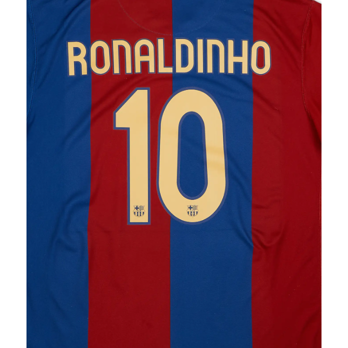 Barcelona 2006/07 Ronaldinho Home Name Set