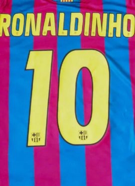 Barcelona 2004/06 Home Ronaldinho Name Set