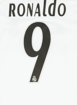 Real Madrid 2005/06 Home Ronaldo Name Set