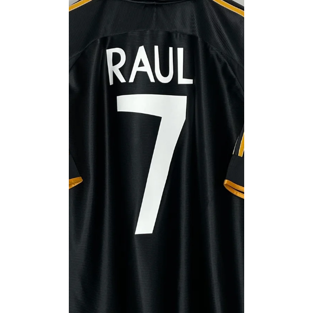 Real Madrid 1998/00 Raul Away Name Set