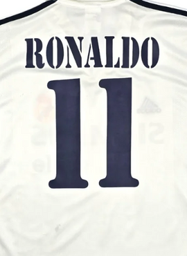 Real Madrid 2001/02 Home Ronaldo Name Set (Navy)