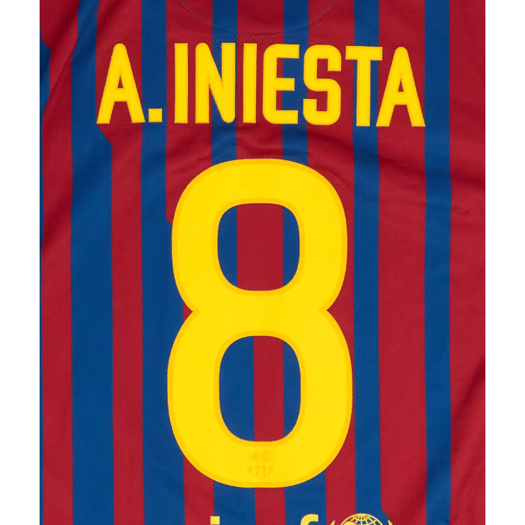 Barcelona 2011/12 Home Iniesta Nameset