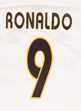 Real Madrid 2003/05 Home Ronaldo Name Set