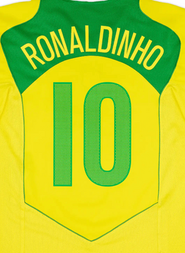 Brazil 2004 Home Ronaldinho Name Set