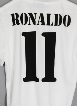 Real Madrid 2002/03 Home Ronaldo Name Set