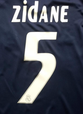 Real Madrid 2005/06 Away Zidane Name Set