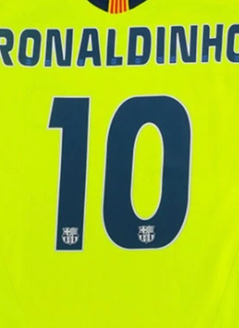 Barcelona 2004/06 Away Ronaldinho Name Set